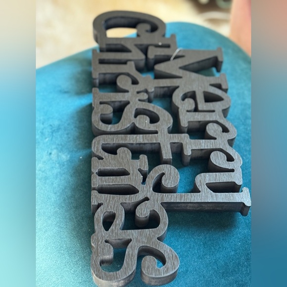 Wooden Script Merry Christmas sign in black shabby chic - Picture 6 of 12